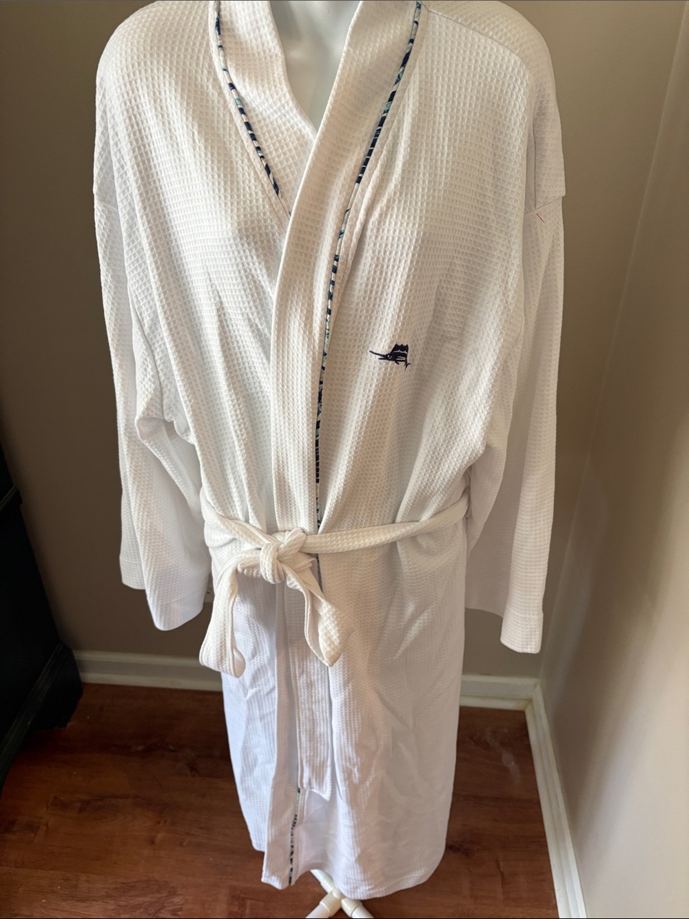 Tommy Bahama White Waffle Robe - Unisex with Navy /Blue Trim